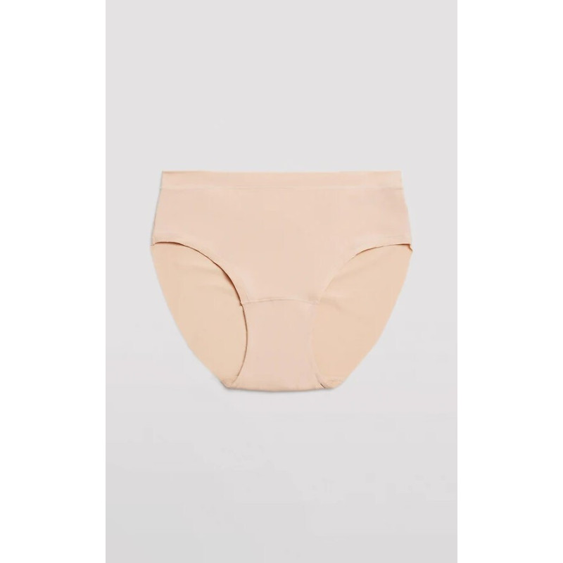 Ysabel Mora aluspüksid