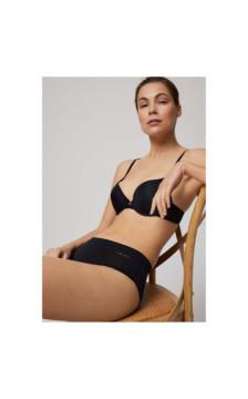 Ysabel Mora aluspüksid